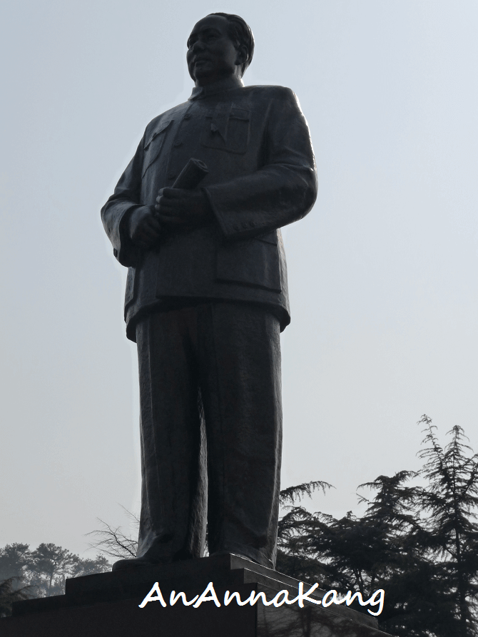 statua Mao