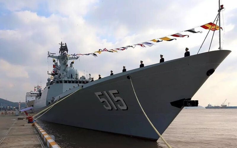 Chiński okręt w Gdyni