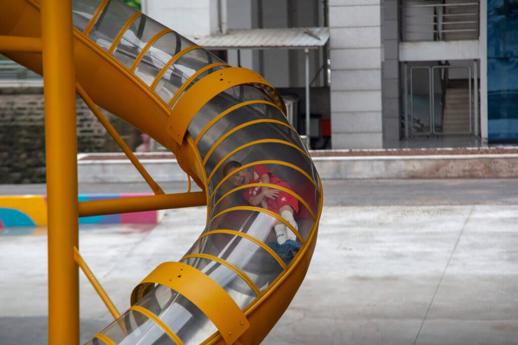 zjeżdżalnia na stacji metra, chiny, blog